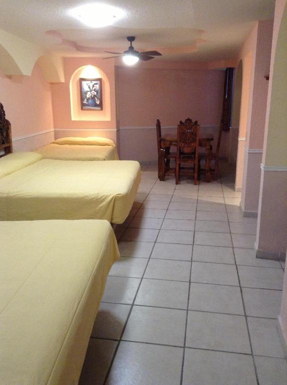 Hotel Casa Blanca Исмикилпан Екстериор снимка