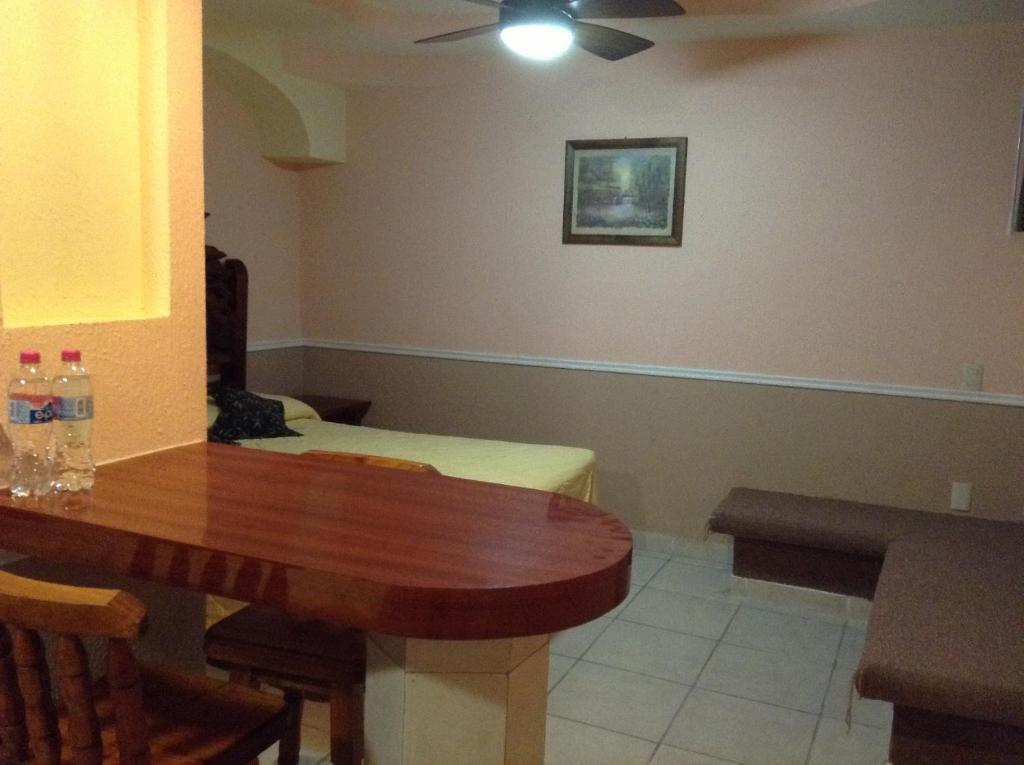 Hotel Casa Blanca Исмикилпан Екстериор снимка